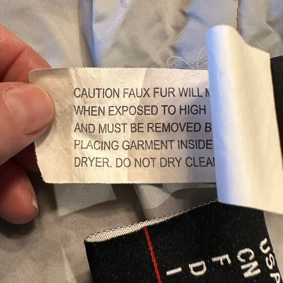 Marker Women’s Size 10 Black and White Ski Coat/Jacket Faux Fur Trim - Picture 13 of 15